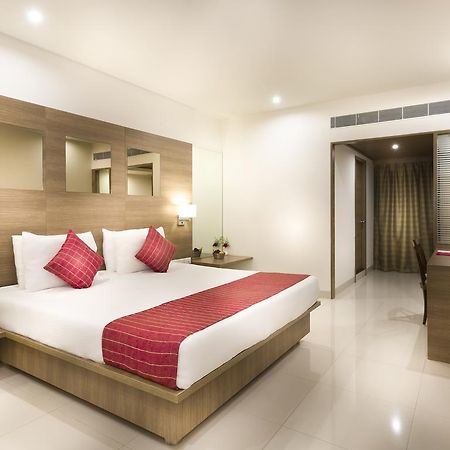 Regency Tiruttani By Grt Hotels Exterior foto